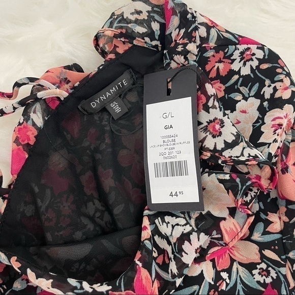 NWT Dynamite Semi-Cropped Long Sleeve Floral Top With Lace-Up Back Size Large - Picture 5 of 6
